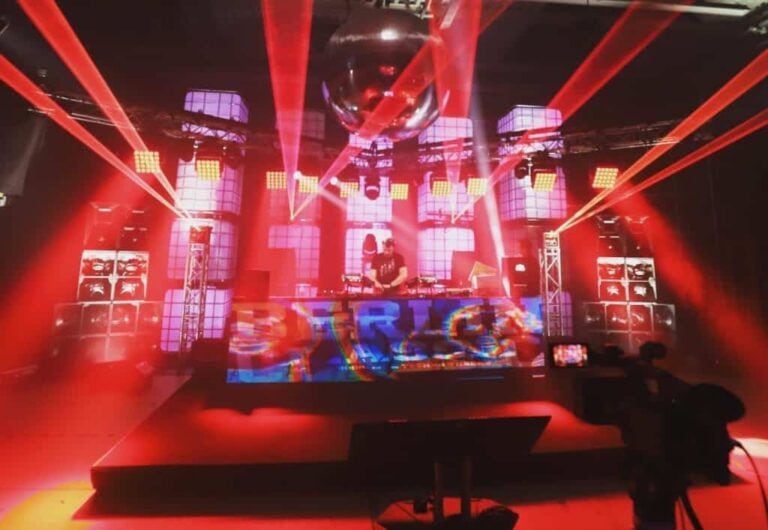 Azubis first - Shutdown-Streaming-Projekt