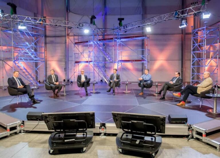 Großer Zuspruch – erster Livestream von der interaktiven Branchenplattform Layher.Live