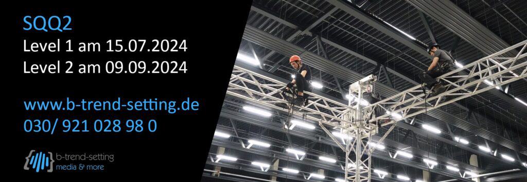 Zwei Arbeiter mit Helmen montieren Metallträger an einer Decke. Veranstaltungsdetails und Kontaktinformationen für b-trend-setting sind links auf schwarzem Hintergrund zu sehen.