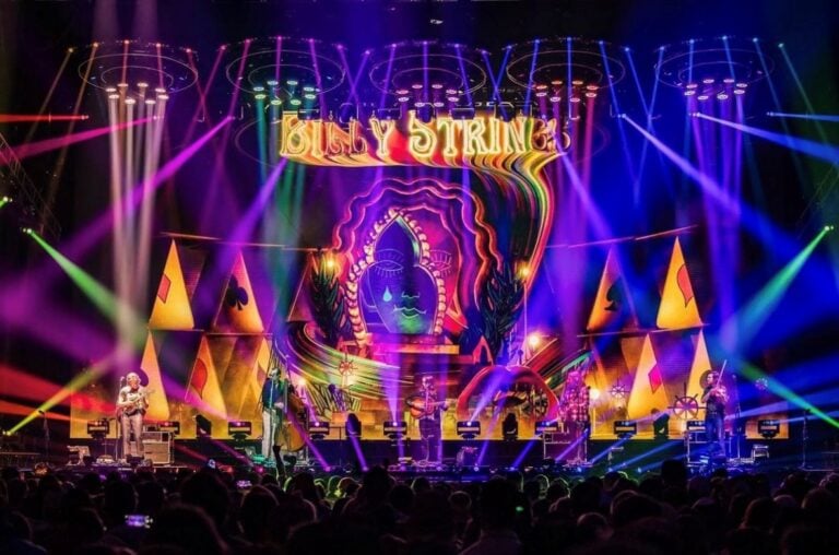 Billy Strings tour continues with Ayrton fixtures, grandMA3 consoles and MDG theONE hazers