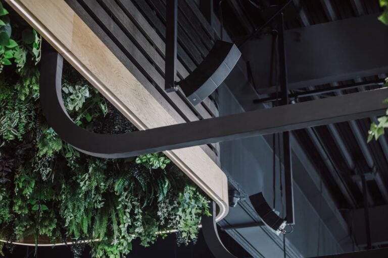 Moderne Gastrobeschallung – LD Systems im Amza Restaurant