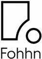 Schwarz umrandete geometrische Formen über dem Wort Fohhn in schwarzer Schrift; die Formen umfassen ein Rechteck mit einem gebogenen Ausschnitt und einen Kreis.