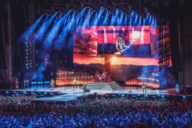 STADION-HEIMSPIEL IN HANNOVER: SCORPIONS FEIERN 60 JAHRE MIT GLP-NEUZUGÄNGEN FÜR MEHR PUNCH UND FLÄCHENWIRKUNG