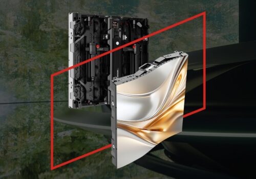 Ein gewölbtes LED-Anzeigemodul mit goldenem und silbernem Wellendesign ist vor einem roten rechteckigen Umriss abgebildet, der auf der linken Seite seine inneren Komponenten offenbart.