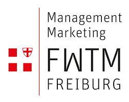 Logo mit roten Quadraten, einem Schild und der Aufschrift Management Marketing FWTM Freiburg auf weißem Hintergrund.