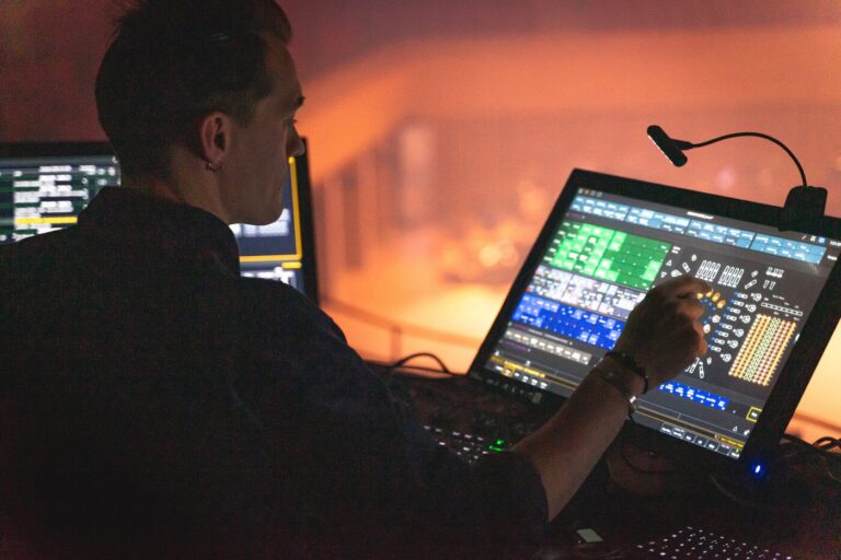 Umstieg auf ETC Eos inmitten Opern-Vorproduktion
