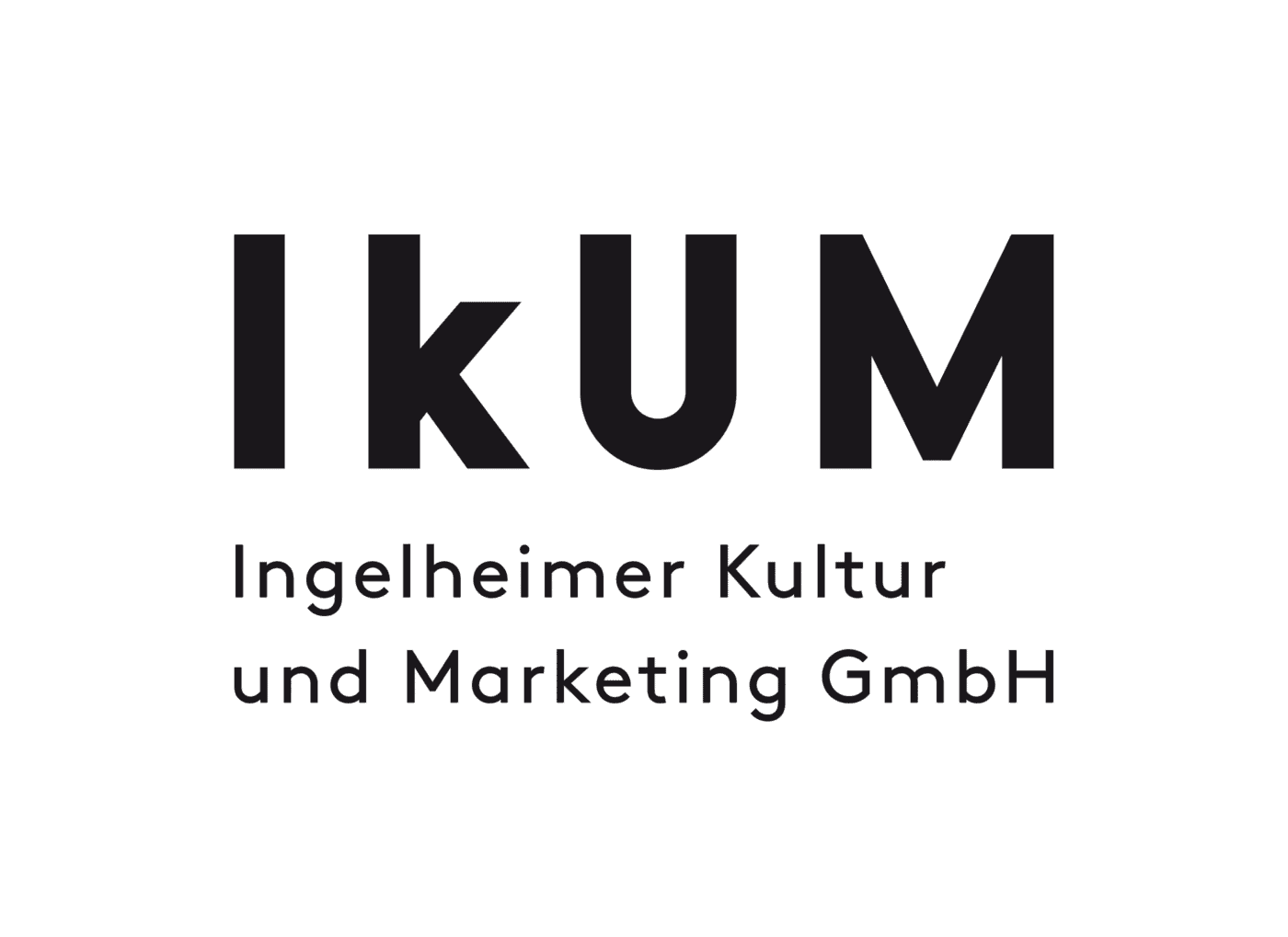 IkUM_Logo_RGB Schwarzer Text auf weißem Hintergrund lautet: IkUM Ingelheimer Kultur und Marketing GmbH mit IkUM in großen fetten Buchstaben über dem kleineren Firmennamen.