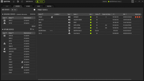 Ein Computerbildschirm zeigt eine Schnittstelle zur Geräteverwaltung mit einer Liste der Projektgeräte, ihren Statusanzeigen, Standorten, Namen und technischen Details.