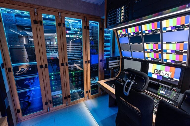 CS live geht mit Riedel MediorNet und hi human interface in die sichere Ü-Wagen-Zukunft