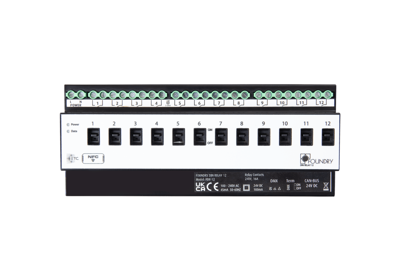 Ein weiß-schwarzes elektrisches Bedienfeld mit 12 nummerierten Schaltern, beschrifteten Tasten, Kontrollleuchten und grünen Anschlussklemmen am oberen Rand.