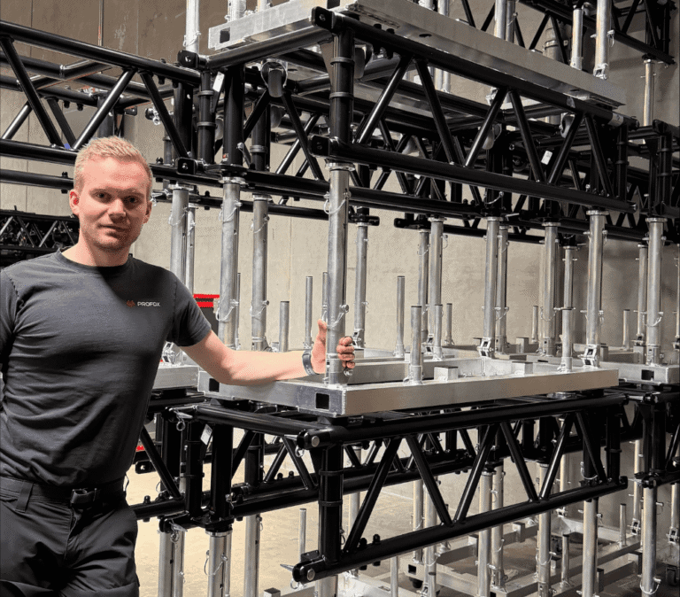 Profox investiert umfangreich in das Global Truss PreRig Truss System Profox investiert umfangreich in das Global Truss PreRig Truss System