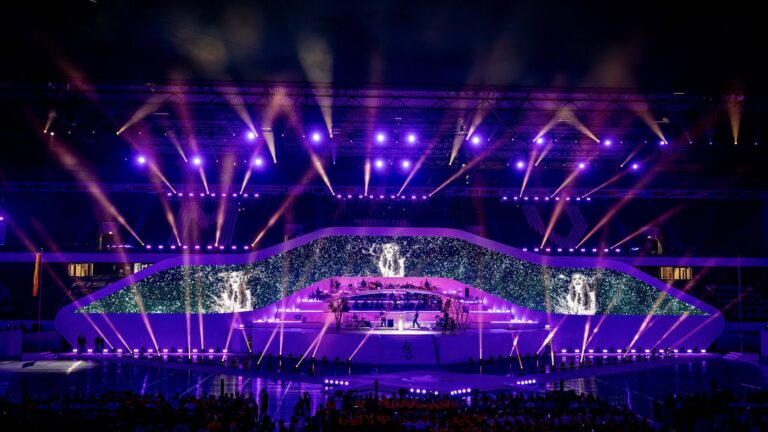 AV Stumpfls PIXERA glänzt bei der Eröffnungsfeier der FISU World University Games