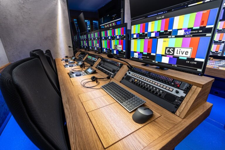 CS live geht mit Riedel MediorNet und hi human interface in die sichere Ü-Wagen-Zukunft
