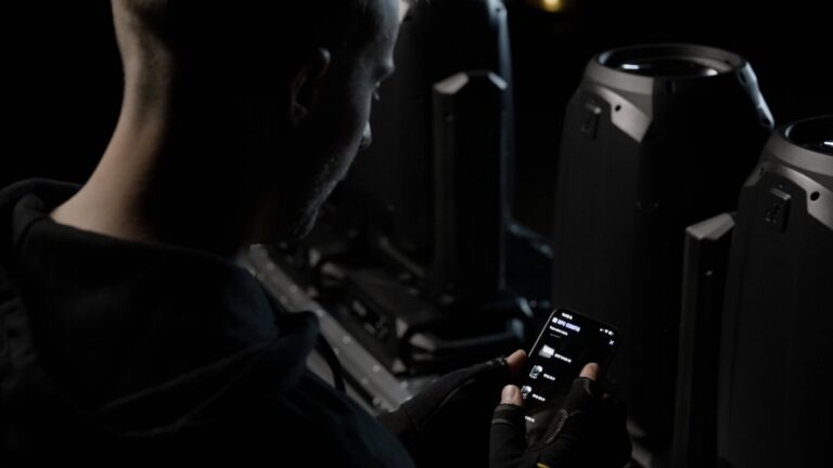 Cameo CONNECT® startet – Digitale Setup- und Supportlösung für Cameo-Anwender Cameo CONNECT® startet – Digitale Setup- und Supportlösung für Cameo-Anwender