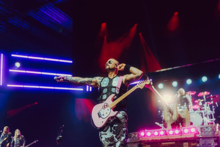 GLP SORGT FÜR MASSIVEN PUNCH BEIM SABATON-AUFTRITT AUF DER GAMESCOM 2025 GLP SORGT FÜR MASSIVEN PUNCH BEIM SABATON-AUFTRITT AUF DER GAMESCOM 2025