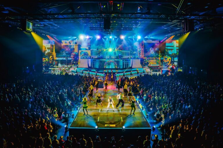 GLP X5 SERIES BEGLEITET DJ BOBO AUF „THE GREAT ADVENTURE“ TOUR 2026 GLP X5 SERIES BEGLEITET DJ BOBO AUF „THE GREAT ADVENTURE“ TOUR 2026