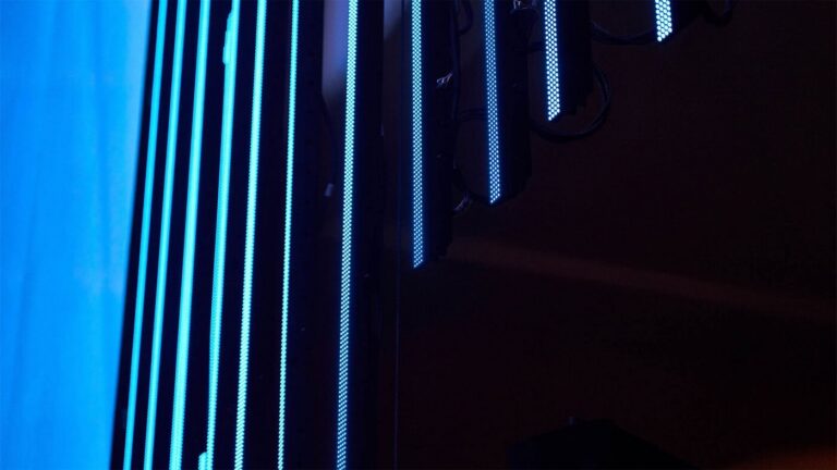 Immersiver Erlebnisraum in der Festhalle Frankfurt mit 1.744 FRAMELED Video Strips