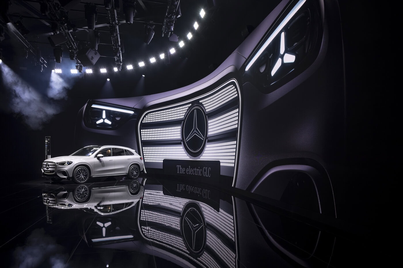 LICHT, MARKE, EMOTION – GLP BEGLEITET MERCEDES-BENZ AUF DER IAA MOBILITY 2025 LICHT, MARKE, EMOTION – GLP BEGLEITET MERCEDES-BENZ AUF DER IAA MOBILITY 2025