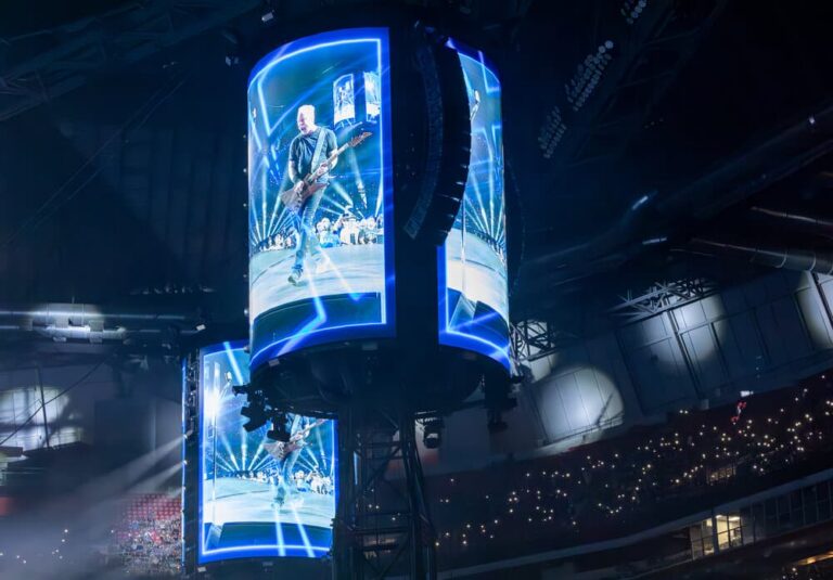 Metallicas M72-Welttour hebt visuelles Erlebnis mit PIXERA Media-Server-System auf ein neues Level Metallicas M72-Welttour hebt visuelles Erlebnis mit PIXERA Media-Server-System auf ein neues Level
