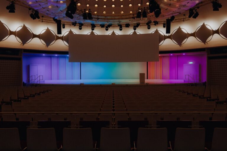 VisionTwo, PIK und GDS führen die ikonische Kuppelbeleuchtung des BCC Berlin Congress Center in eine nachhaltige Zukunft VisionTwo, PIK und GDS führen die ikonische Kuppelbeleuchtung des BCC Berlin Congress Center in eine nachhaltige Zukunft