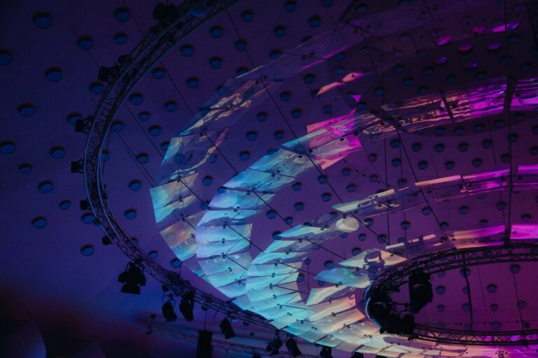 VisionTwo, PIK und GDS führen die ikonische Kuppelbeleuchtung des BCC Berlin Congress Center in eine nachhaltige Zukunft VisionTwo, PIK und GDS führen die ikonische Kuppelbeleuchtung des BCC Berlin Congress Center in eine nachhaltige Zukunft