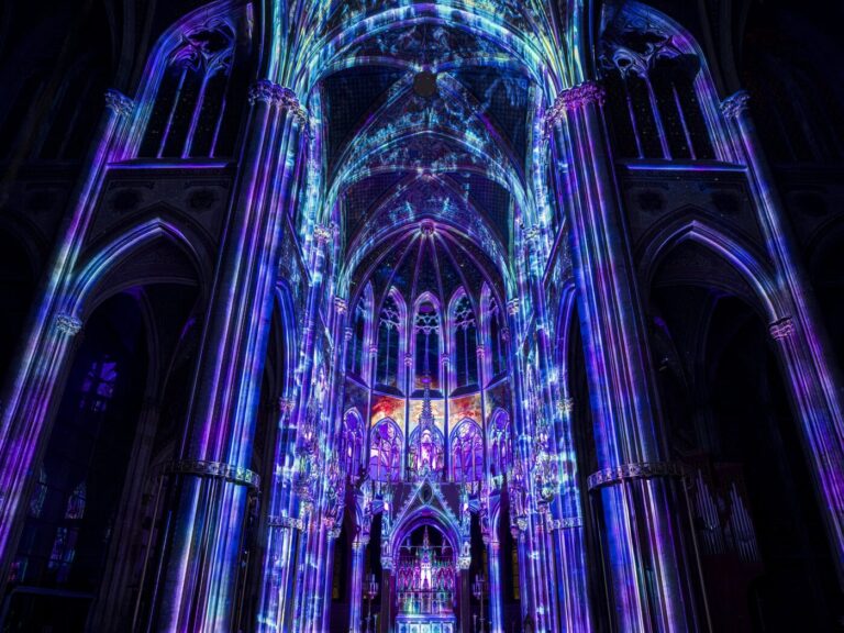 „Light of Creation“ inszeniert die Schöpfungsgeschichte als immersives Erlebnis in der Wiener Votivkirche – mit MA Lighting, Martin und Prolights „Light of Creation“ inszeniert die Schöpfungsgeschichte als immersives Erlebnis in der Wiener Votivkirche – mit MA Lighting, Martin und Prolights